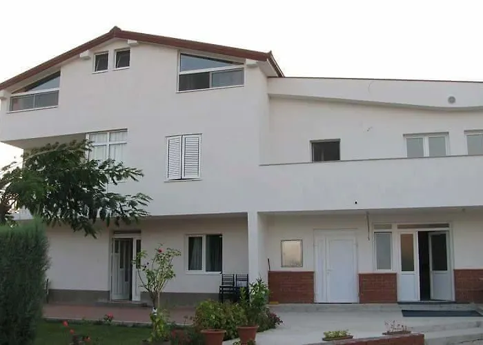 Ava Raj Gasthuis Međugorje